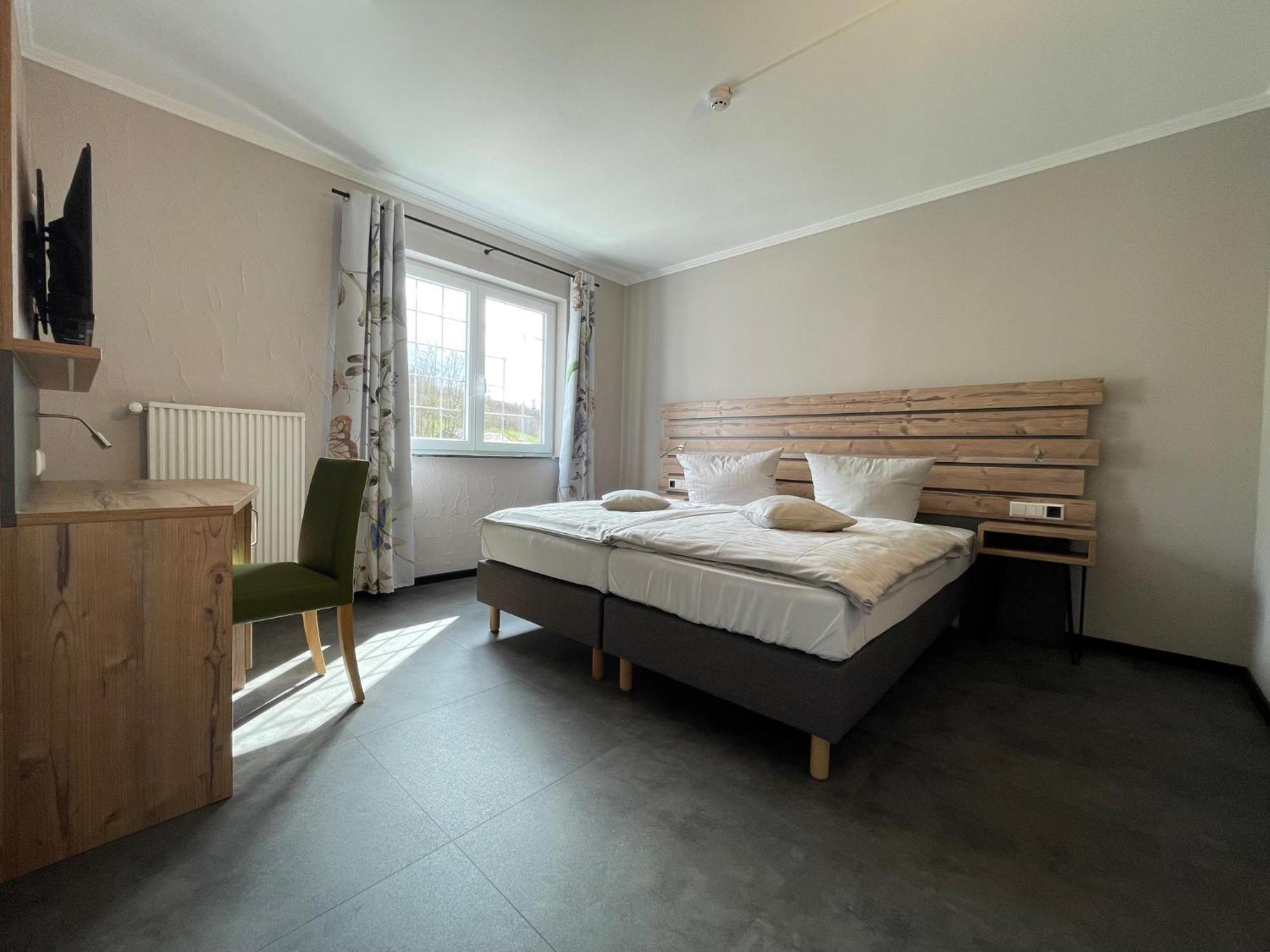 Hotel Reinhold Gummersbach Exteriör bild